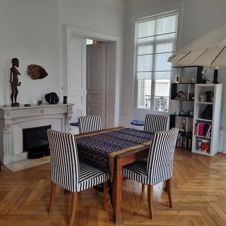 Grande A Saint-etienne Centre Homestay